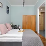 Charming Apartments With Desk In Downtown Cracow By Noclegi Renters