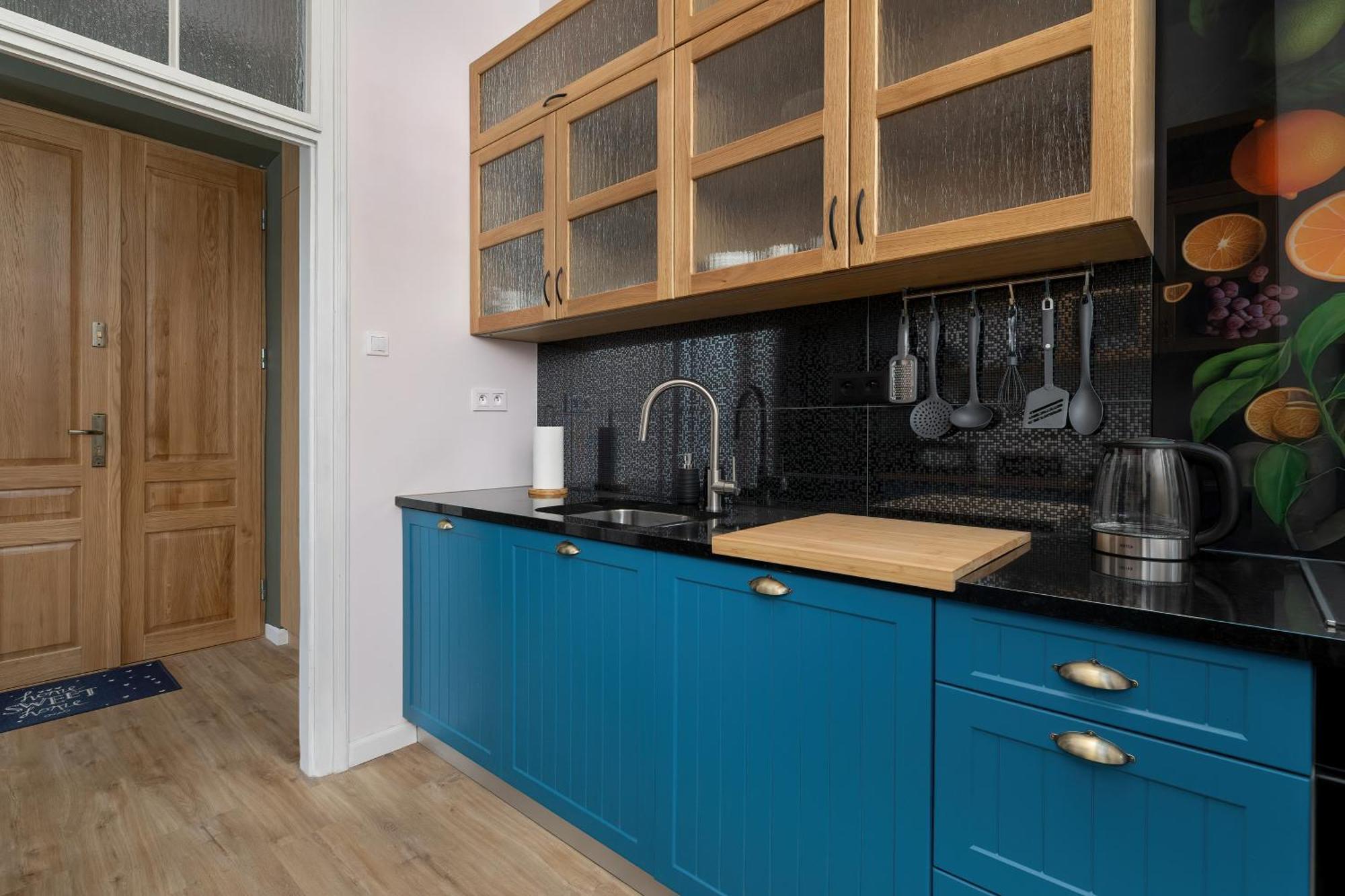 Charming With Desk In Downtown Cracow By Renters Apartment Krakau