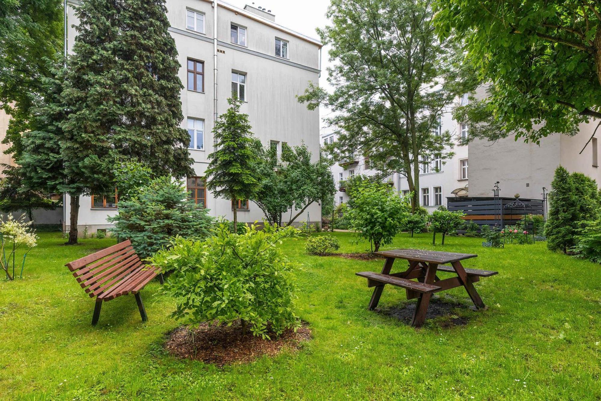 Apartment Charming With Desk In Downtown Cracow By Renters Krakau
